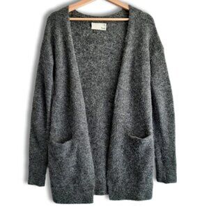 WILFRED FREE Aritzia Aronson Sweater Cardigan Fuzzy Knit Gray Sz XXS